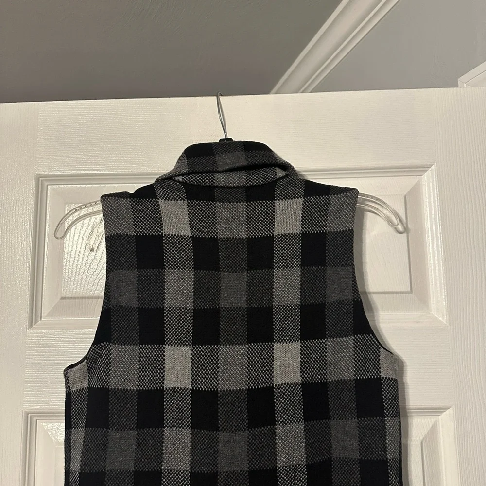 Chaps Women’s Buffalo Plaid Sweater Vest - Picture 9 of 12